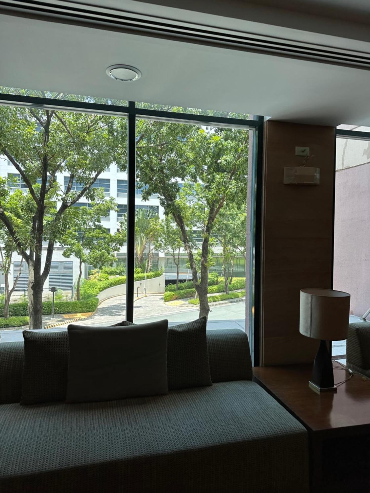 Studio One Condominium, Alabang - Bluu - Fiber Wi-Fi, Netflix-Ready Muntinlupa City Exterior foto